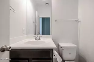 2725 E Mine Creek Rd, Phoenix, AZ 85024 - Photo 9
