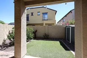 2725 E Mine Creek Rd, Phoenix, AZ 85024 - Photo 23