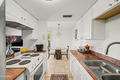 8857 N 12th Place, Phoenix, AZ 85020 - Photo 3