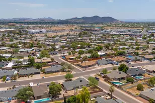 2290 W Village Dr, Phoenix, AZ 85023 - Photo 21