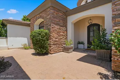 5827 S Marin Court, Gilbert, AZ 85298 - Photo 9