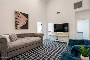 4552 N 52nd Pl, Phoenix, AZ 85018 - Photo 17