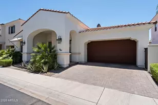 3927 E Crittenden Ln, Phoenix, AZ 85018 - Photo 49
