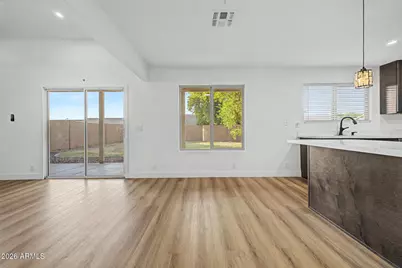 916 E Harwell Road, Phoenix, AZ 85042 - Photo 5