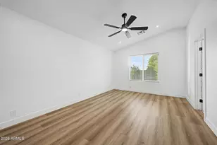 916 E Harwell Rd, Phoenix, AZ 85042 - Photo 11