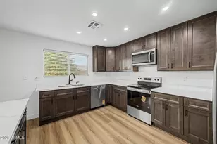 916 E Harwell Rd, Phoenix, AZ 85042 - Photo 7