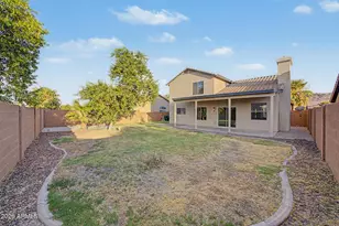 916 E Harwell Rd, Phoenix, AZ 85042 - Photo 27
