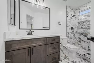 916 E Harwell Rd, Phoenix, AZ 85042 - Photo 19