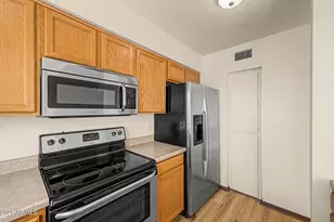 826 S Casitas Dr, Tempe, AZ 85281 - Photo 9
