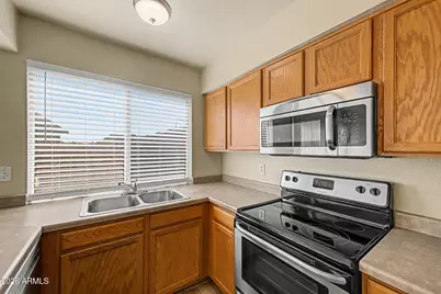 826 S Casitas Drive #B, Tempe, AZ 85281 - Photo 9