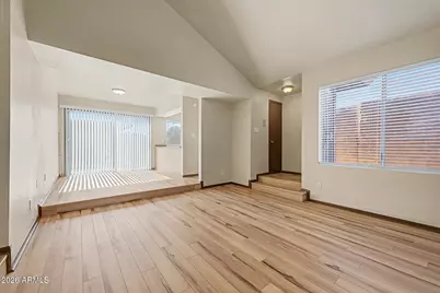 826 S Casitas Drive #B, Tempe, AZ 85281 - Photo 3