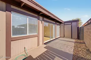 826 S Casitas Dr, Tempe, AZ 85281 - Photo 21