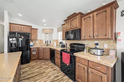 2208 W Baseline Avenue #86, Apache Junction, AZ 85120 - Photo 13