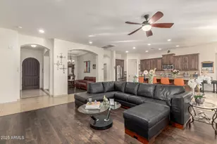 9108 S 15th Way, Phoenix, AZ 85042 - Photo 9