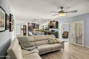 417 E Beck Ln, Phoenix, AZ 85022 - Photo 13