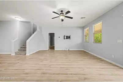 2318 W Alicia Drive, Phoenix, AZ 85041 - Photo 15