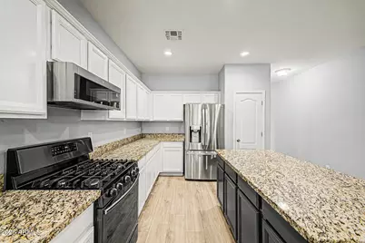 2318 W Alicia Drive, Phoenix, AZ 85041 - Photo 7