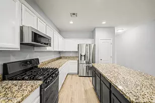 2318 W Alicia Dr, Phoenix, AZ 85041 - Photo 7