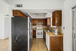 17227 N 16th Dr, Phoenix, AZ 85023 - Photo 5