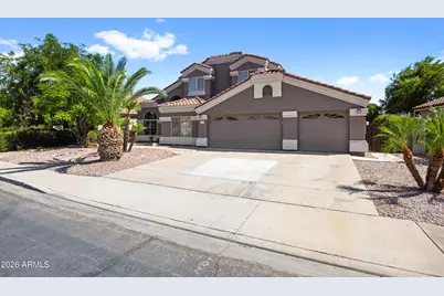 713 W Johnson Drive, Gilbert, AZ 85233 - Photo 3