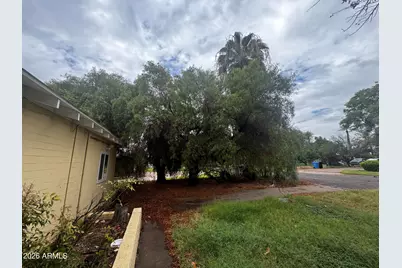 1809 W El Caminito Drive, Phoenix, AZ 85021 - Photo 1
