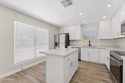 7214 W Sierra Vista Drive, Glendale, AZ 85303 - Photo 11