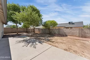 7214 W Sierra Vista Dr, Glendale, AZ 85303 - Photo 25