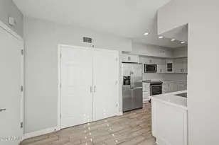 1843 E Sarah Ln, Tempe, AZ 85284 - Photo 11
