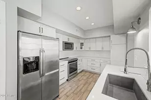 1843 E Sarah Ln, Tempe, AZ 85284 - Photo 9
