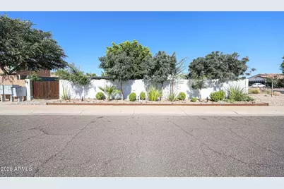 1502 E Wescott Drive, Phoenix, AZ 85024 - Photo 23