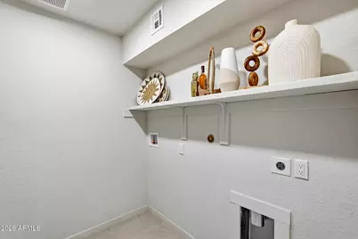 524 W Harmont Drive, Phoenix, AZ 85021 - Photo 17