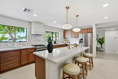 524 W Harmont Drive, Phoenix, AZ 85021 - Photo 13