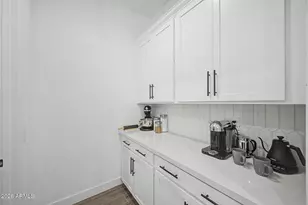 8432 W Solano Dr, Glendale, AZ 85305 - Photo 9