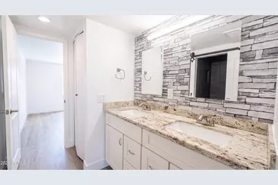 11666 N 28th Drive #215, Phoenix, AZ 85029 - Photo 7