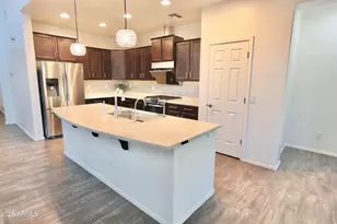 27317 N 51st Glen, Phoenix, AZ 85083 - Photo 5