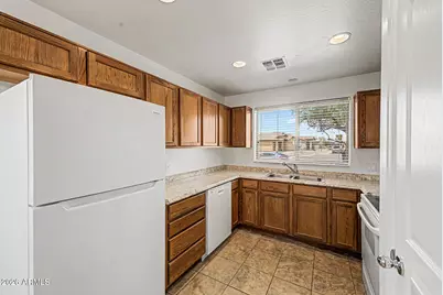 1051 W Sawgrass Trail, Casa Grande, AZ 85122 - Photo 13