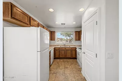1051 W Sawgrass Trail, Casa Grande, AZ 85122 - Photo 11