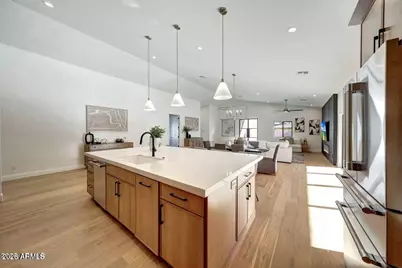 6050 E Hollyhock Street, Phoenix, AZ 85018 - Photo 3