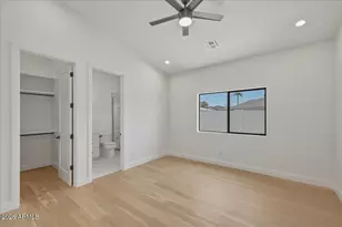 6050 E Hollyhock St, Phoenix, AZ 85018 - Photo 29