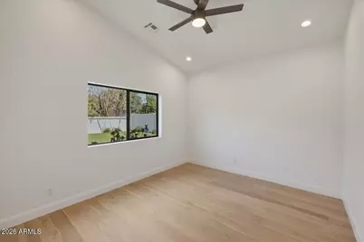 6050 E Hollyhock Street, Phoenix, AZ 85018 - Photo 33