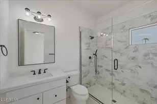 6050 E Hollyhock St, Phoenix, AZ 85018 - Photo 43