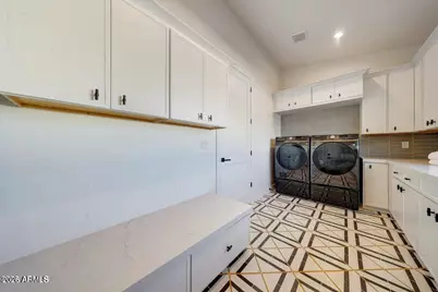 6050 E Hollyhock Street, Phoenix, AZ 85018 - Photo 31