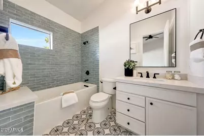 6050 E Hollyhock Street, Phoenix, AZ 85018 - Photo 19
