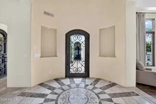 5807 E Orange Blossom Ln, Phoenix, AZ 85018 - Photo 5