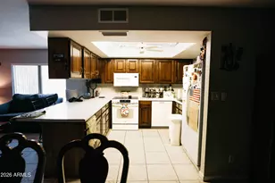 9801 N 49th Ln, Glendale, AZ 85302 - Photo 11