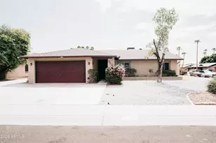 9801 N 49th Ln, Glendale, AZ 85302 - Photo 1