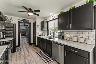 10132 W Oak Ridge Dr, Sun City, AZ 85351 - Photo 13