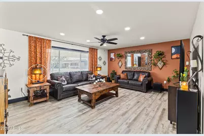 10132 W Oak Ridge Drive, Sun City, AZ 85351 - Photo 9