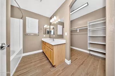 6632 S 18th Drive, Phoenix, AZ 85041 - Photo 15