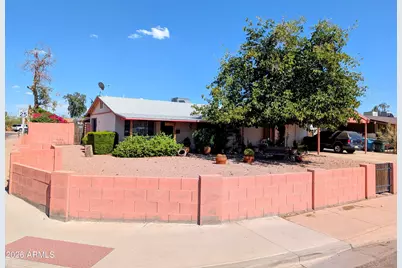 4213 N 73rd Lane, Phoenix, AZ 85033 - Photo 1